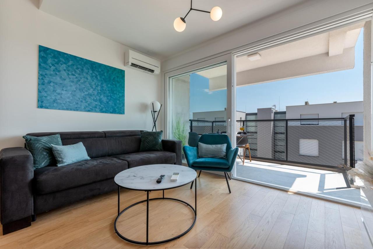 Dalmatia Apartment Znjan Сплит Екстериор снимка